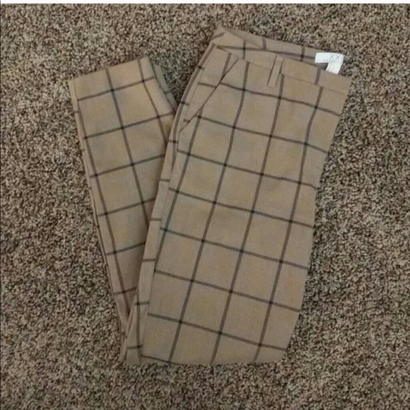 F21 essential grid pattern capris Sz 4 - Picture 7 of 7